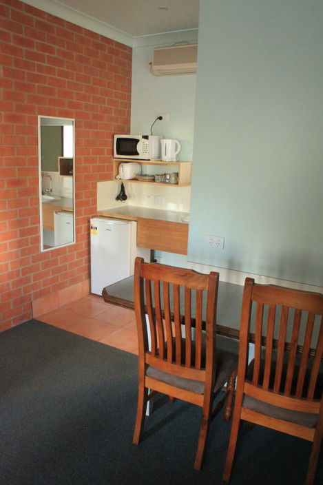 Catalina Motel Lake Macquarie - Darwin Holiday 3