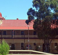 Peterborough Railway Hotel - Darwin Holiday