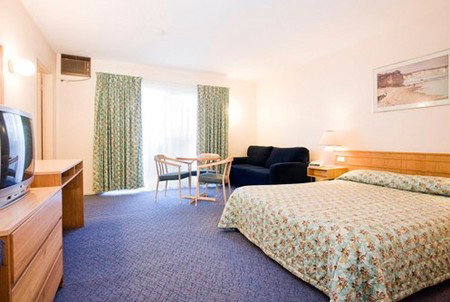 Bay Waters - Darwin Holiday 1