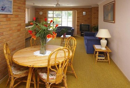 Beachlander Holiday Apartments - Darwin Holiday 2