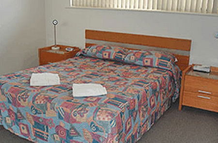 Glenelg Holiday Apartments-Corfu - Darwin Holiday 3