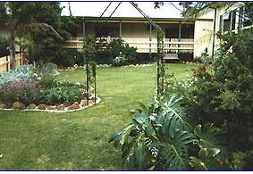 Tabourie Lake Motor Inn Resort - Darwin Holiday 3