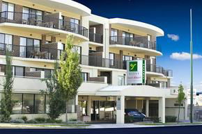 Quest Mont Albert - Darwin Holiday 2