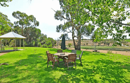 Currency Creek Winery - Darwin Holiday 1