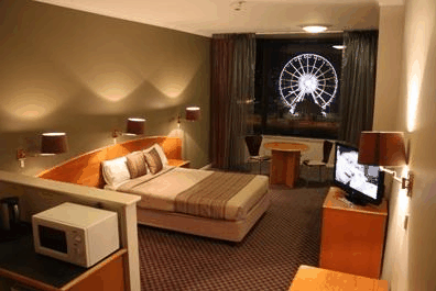 The New Esplanade Hotel - thumb 0