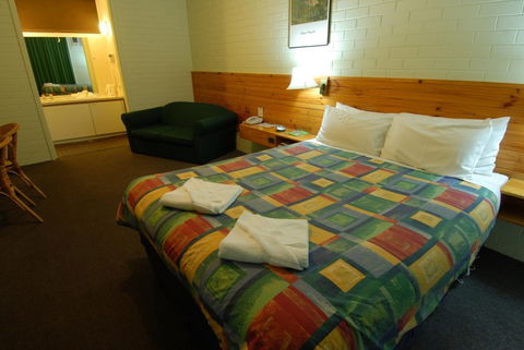 Barossa Motor Lodge - Darwin Holiday 3