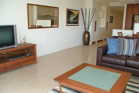 Space Holiday Apartments - Darwin Holiday 1