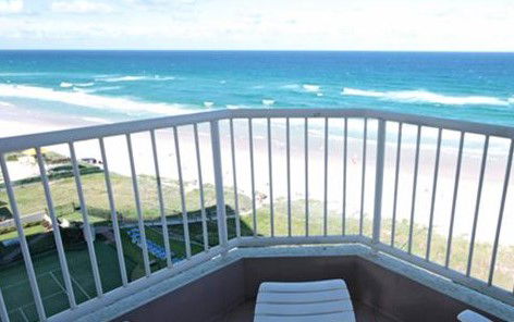 The Breakers - Darwin Holiday 1