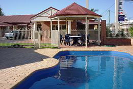 Roma Mid Town Motor Inn - Darwin Holiday 0