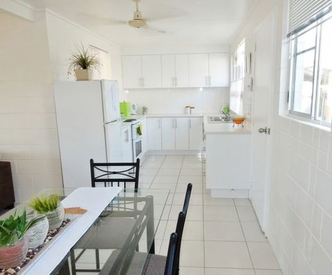 Lucinda Holiday Rentals  - Darwin Holiday 1