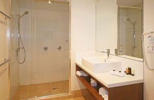 Geraldton Serviced Apartments - Darwin Holiday 3