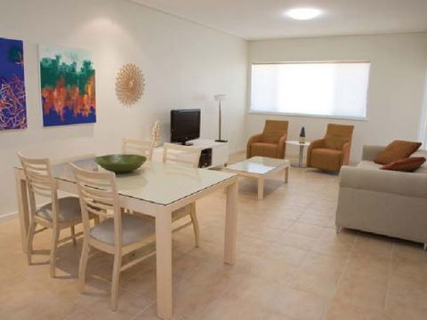Geraldton Serviced Apartments - Darwin Holiday 4