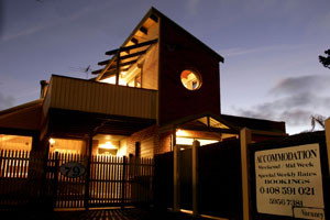 Black Dolphin Luxury Accommodation - Darwin Holiday 0