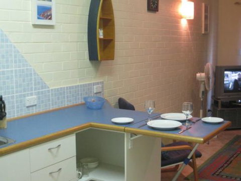 Windsurfer Beach Chalets - Darwin Holiday 5