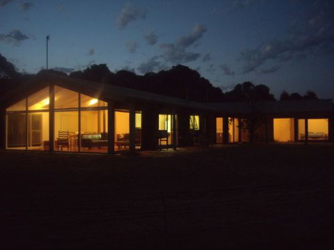 Walkerville South Accommodation - Darwin Holiday 0