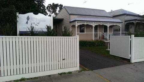 The Little Bird House - Darwin Holiday 1