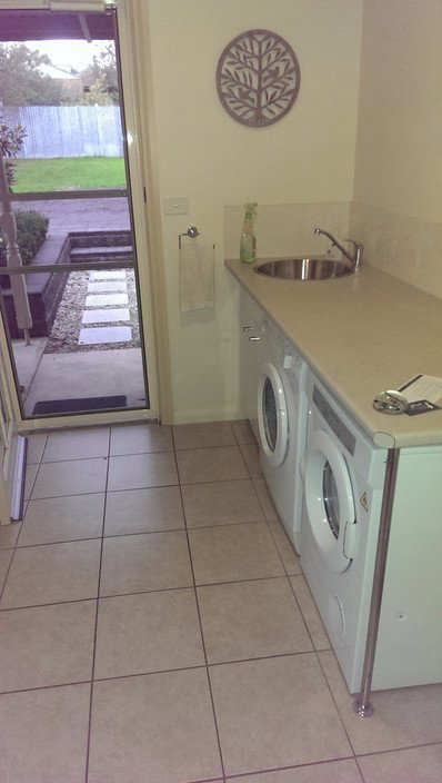 The Little Bird House - Darwin Holiday 3