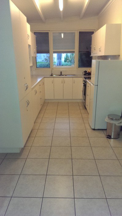 The Little Bird House - Darwin Holiday 4