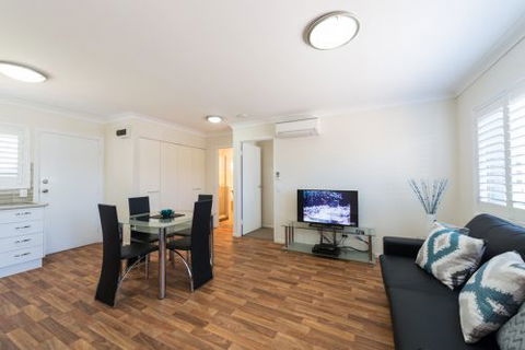 Bottletree Apartments - Darwin Holiday 1