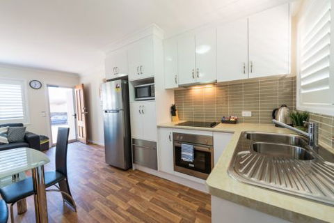 Bottletree Apartments - Darwin Holiday 2