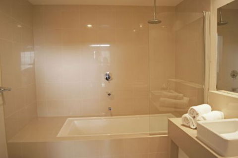 Seine Bay Apartments - Darwin Holiday 7