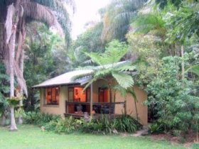 Currumbin Valley QLD Darwin Holiday
