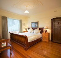 Nazaaray Beach House - Darwin Holiday