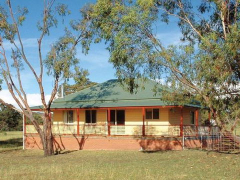 Baidland Hill - Darwin Holiday 0