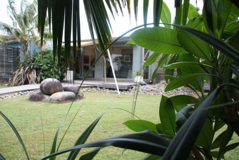 ArtHOUSE Beachfront Accommodation - Darwin Holiday 7