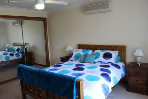 Tomakin Beach House - Darwin Holiday 3