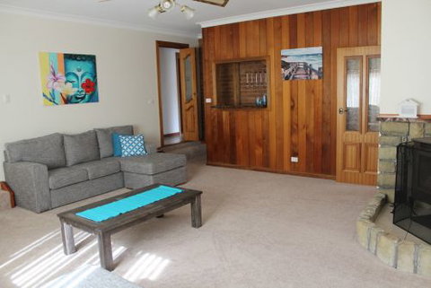 Tomakin Beach House - Darwin Holiday 8
