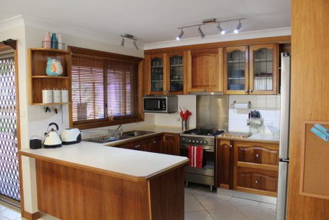Tomakin Beach House - Darwin Holiday 9