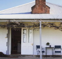 Old Schoolhouse Milton - Darwin Holiday