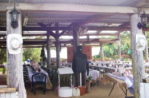 Spurwood Springs Log Cabin Venue - Darwin Holiday 0