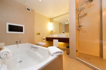 Hilton Sydney - Darwin Holiday 32