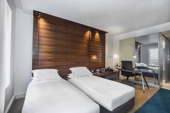Hilton Sydney - Darwin Holiday 80