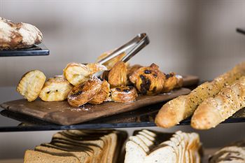 Rydges Sydney Central - Darwin Holiday 6