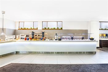 Rydges Sydney Central - Darwin Holiday 9