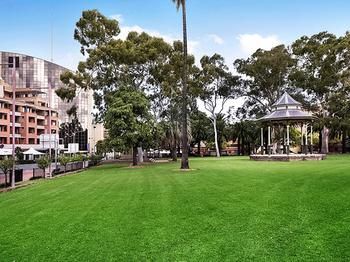 Novotel Sydney Parramatta - Darwin Holiday 39