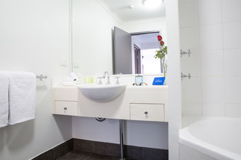 Adara Hotels Apartments - Darwin Holiday 8