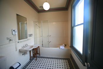Yarra Valley Grand Hotel - Darwin Holiday 5