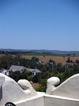 Yarra Valley Grand Hotel - Darwin Holiday 7