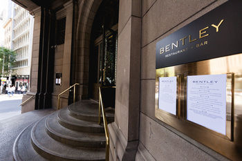 Radisson Blu Plaza Hotel Sydney - Darwin Holiday 3