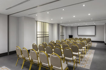 Radisson Blu Plaza Hotel Sydney - Darwin Holiday 37