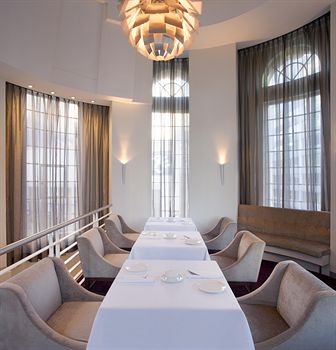 Radisson Blu Plaza Hotel Sydney - Darwin Holiday 0