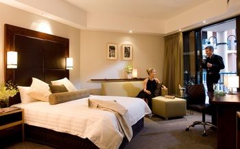 Amora Riverwalk Melbourne - Darwin Holiday 22