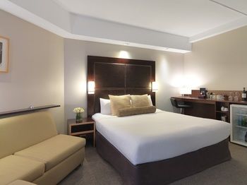 Amora Riverwalk Melbourne - Darwin Holiday 32