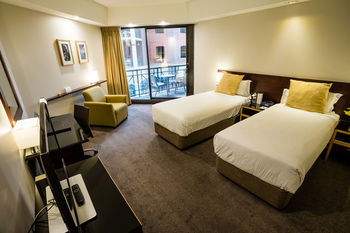 Amora Riverwalk Melbourne - Darwin Holiday 57