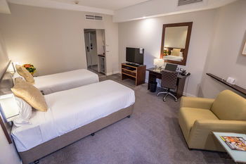Amora Riverwalk Melbourne - Darwin Holiday 65