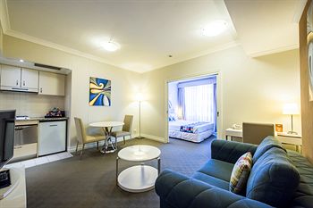 Seasons Harbour Plaza - Darwin Holiday 0